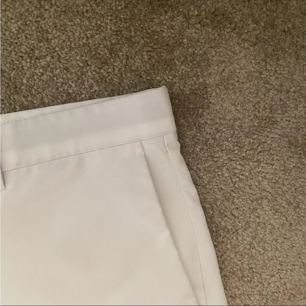 Men's Calloway Golf Flat Front Shorts in Crisp White Size 36 - Picture 6 of 9